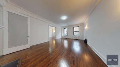 Building Photo - 166 W 72nd St