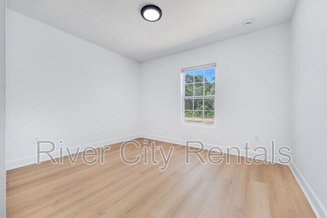 Foto del edificio - 6194 Furman Ave