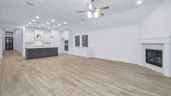 Foto del edificio - 42843 Manzano St