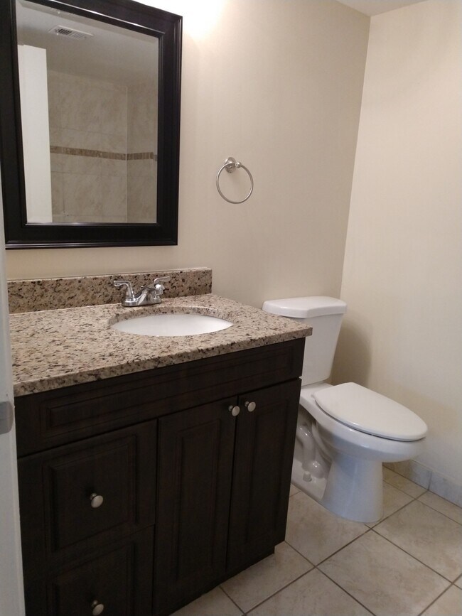 Building Photo - 3241 Coral Lake Way