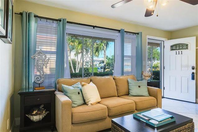Building Photo - 7740 Boca CIega 111