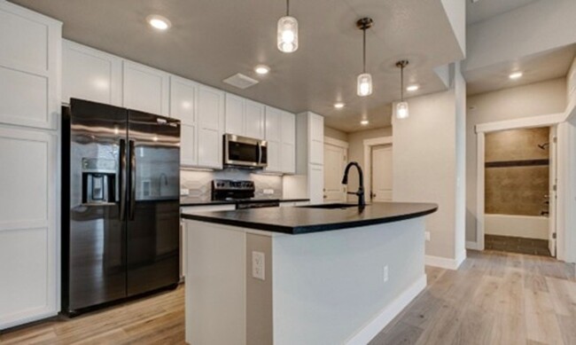 Building Photo - Gorgeous, brand new, 2-bedroom condo in No...