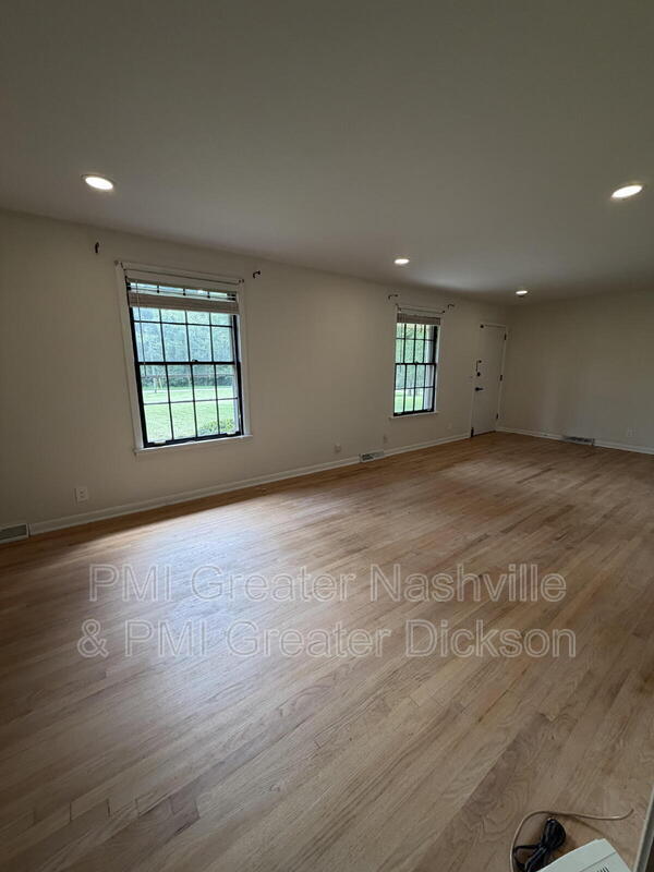 Building Photo - 49 Chandler Rd