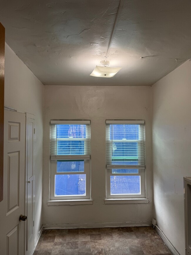 Foto del edificio - 1562 Seventh Ave