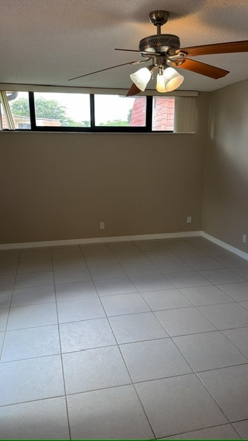 Building Photo - 3841 Victoria Dr