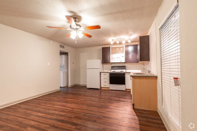 Cocina - 1502 Peak Street