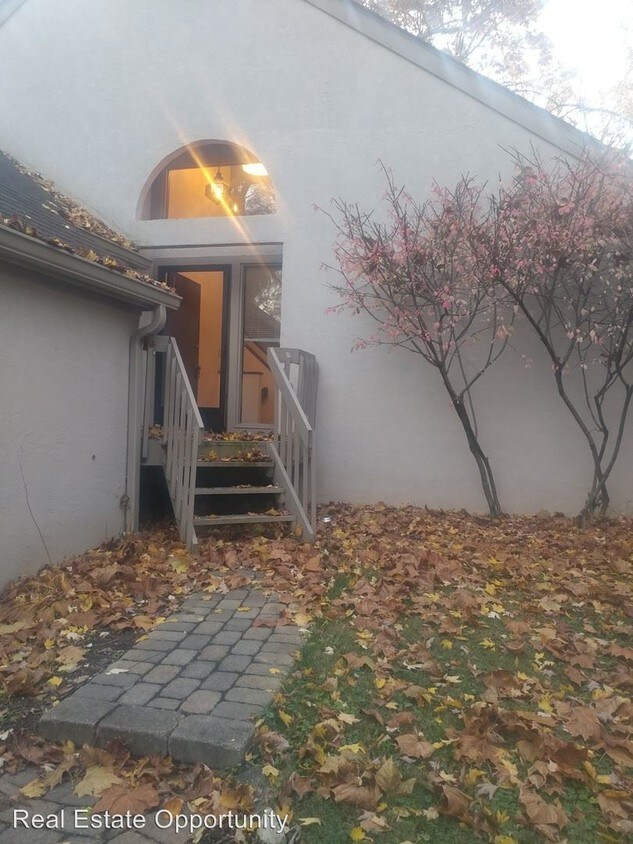 Primary Photo - 3 br, 2 bath House - 469 CHERRY RAVINE CT