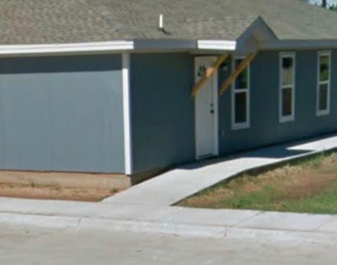 6518 Temple Ave Unit 1, Lubbock, TX 79412 Room for Rent in Lubbock, TX