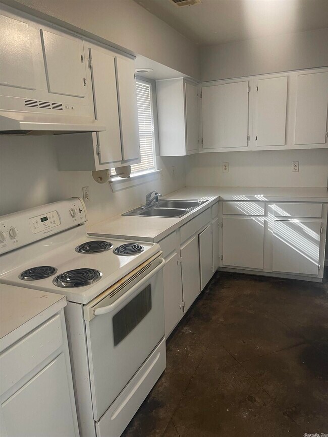 Foto del edificio - 816 W 35th St