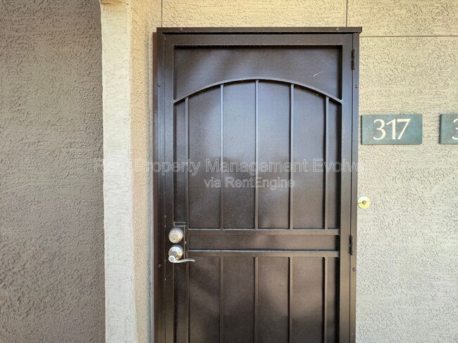 Building Photo - 425 W Rio Salado Pkwy