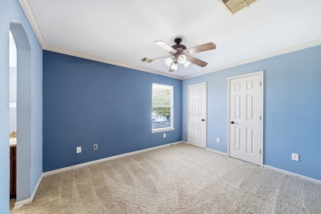 Building Photo - 6302 Pepper Hollow Ln