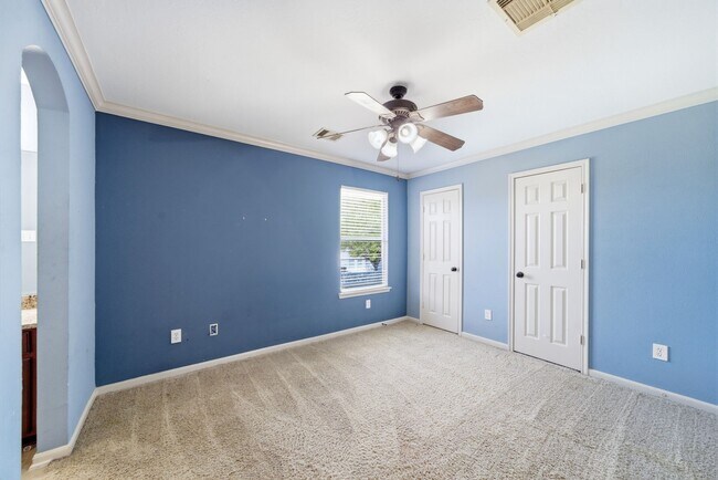 Foto del edificio - 6302 Pepper Hollow Ln