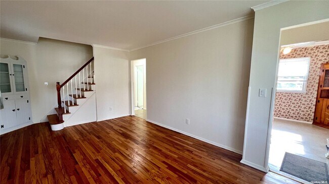 Building Photo - 10 Hamilton Pl