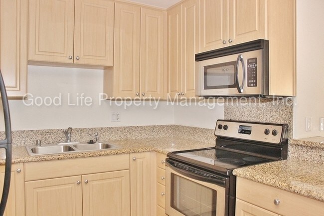 Foto del edificio - 10006 Maya Linda Rd