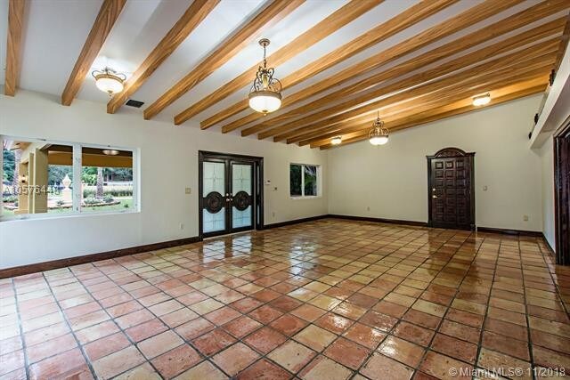 Building Photo - 8825 SW 64th Ct