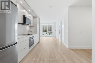 Building Photo - 25 Cordova Ave