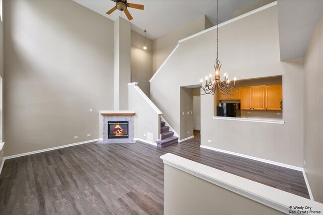 Building Photo - 2571 Hillsboro Blvd