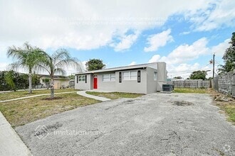 Building Photo - 415 Cheyenne Dr