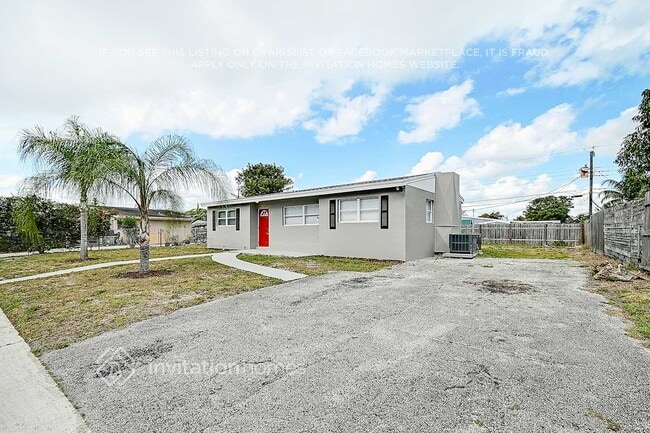 Building Photo - 415 Cheyenne Dr