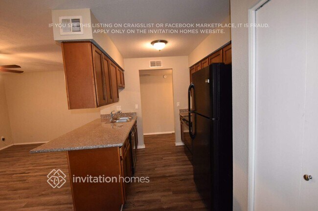 Building Photo - 1296 W Tulsa St