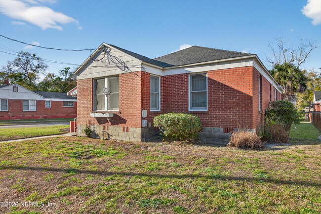 Foto del edificio - 345 E 44th St