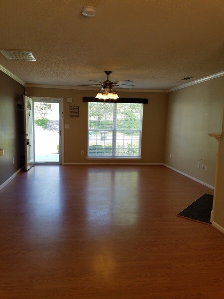 Building Photo - 1717 Baylor Dr