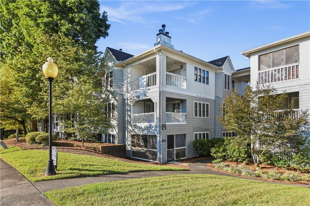 Primary Photo - 229 Oakwood Ct