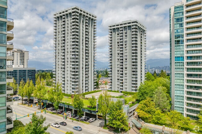 Building Photo - Burnaby Centre