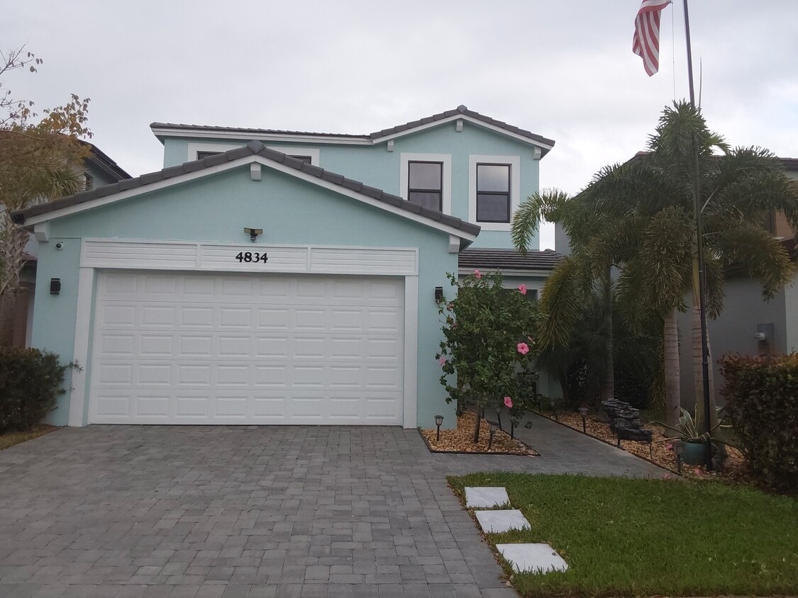 Foto del edificio - 4834 Sand Dollar Dr