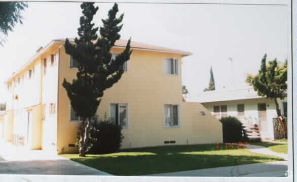 Primary Photo - 7941-7943 Milton Ave