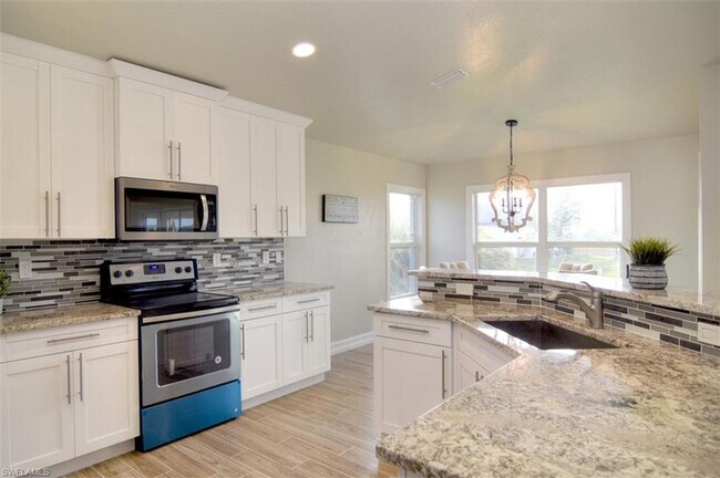 Foto del edificio - Coming  Soon Stunning  3 bedroom 2 bathroom single family home.
