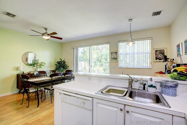 Foto del edificio - 11705 NW 47th Dr