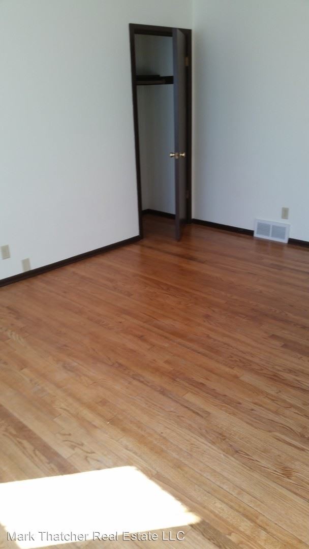 Foto del edificio - N88-W15115-33-51 Cleveland Ave