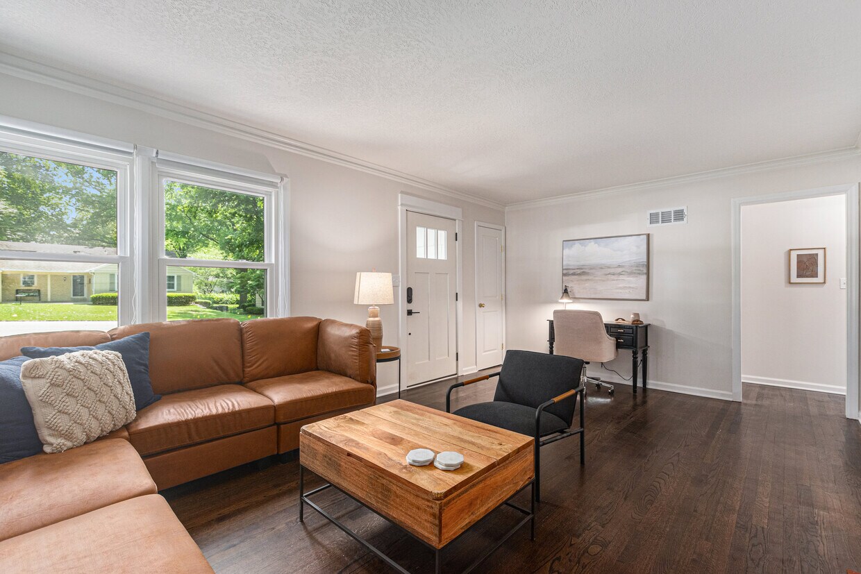 Foto principal - 4302 W 77th Terrace