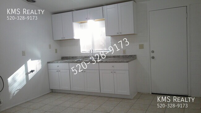 Foto del edificio - 5126 E Bellevue St