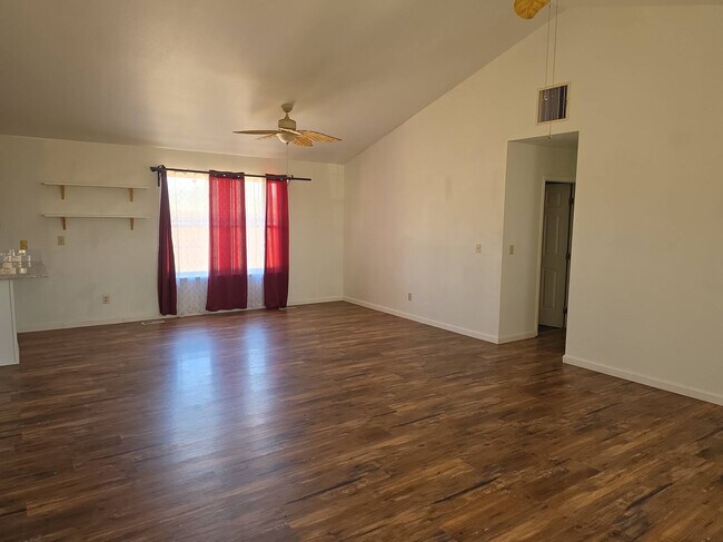 Foto del edificio - 575 11th St