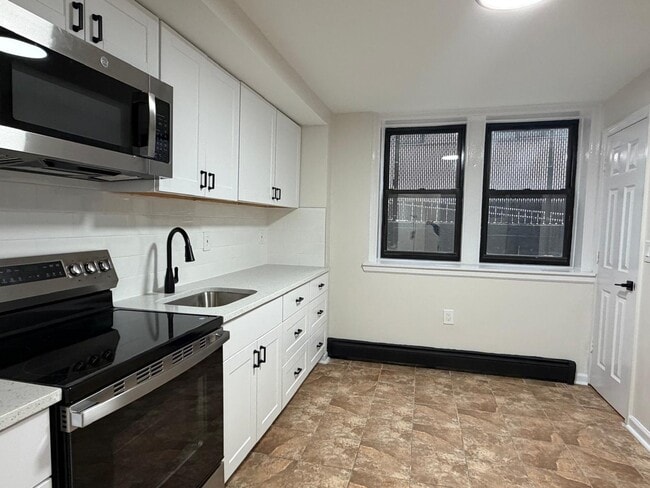 Building Photo - 150 S Harrison St