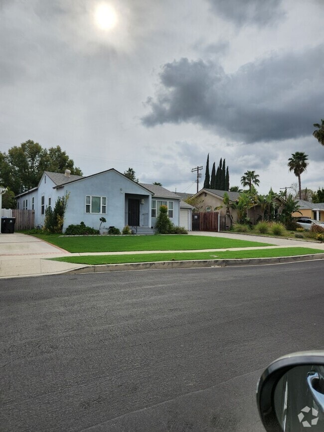 Building Photo - 5709 Enfield Ave