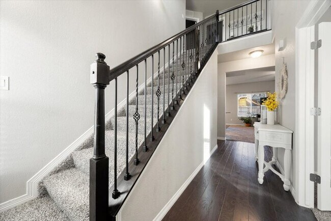Building Photo - 6593 Lamine Dr
