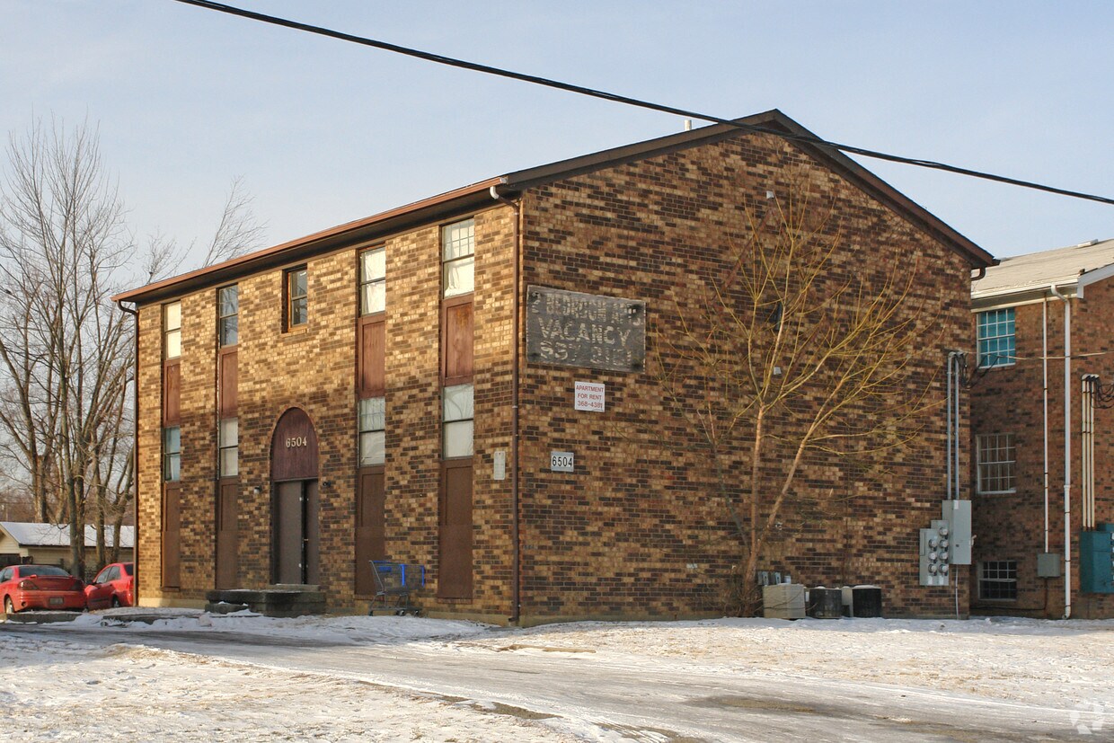 Foto del edificio - 6504 Hackel Dr