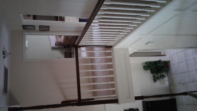 Foto del edificio - 3318 Redwood Lodge Dr