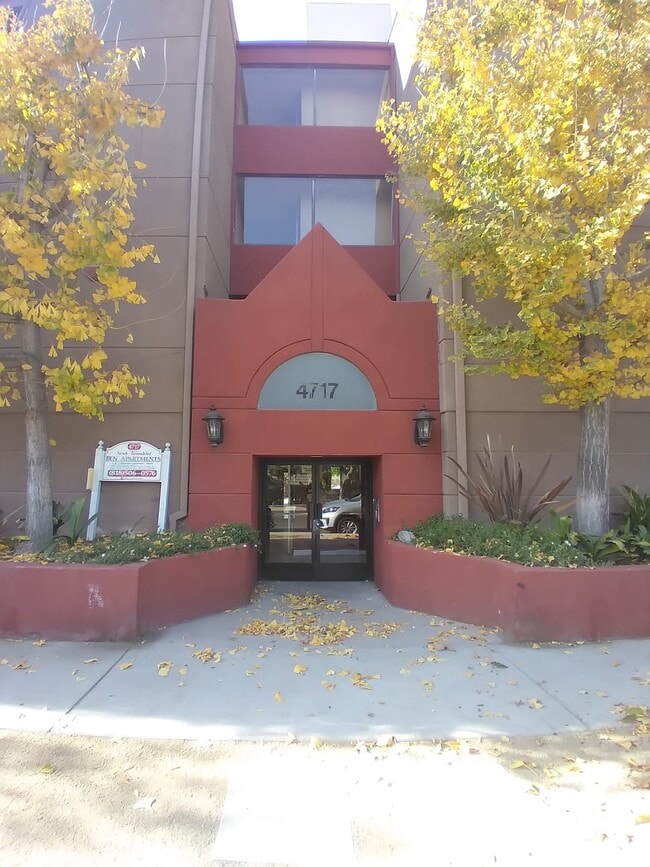 Building Photo - 4717 Ben Ave