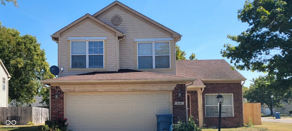 Foto principal - 4519 Woodland Ct