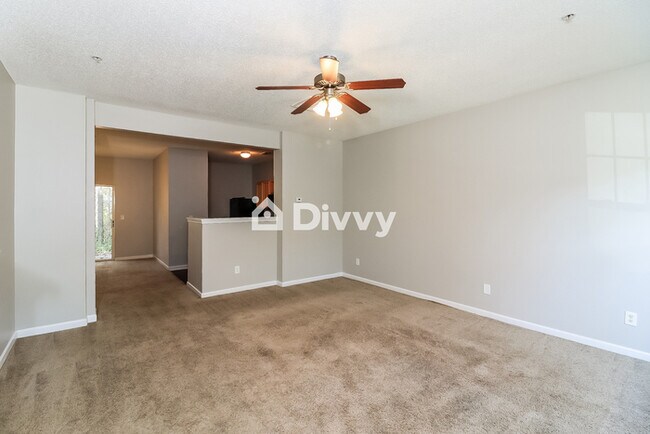 Foto del edificio - 1756 Broad River Rd