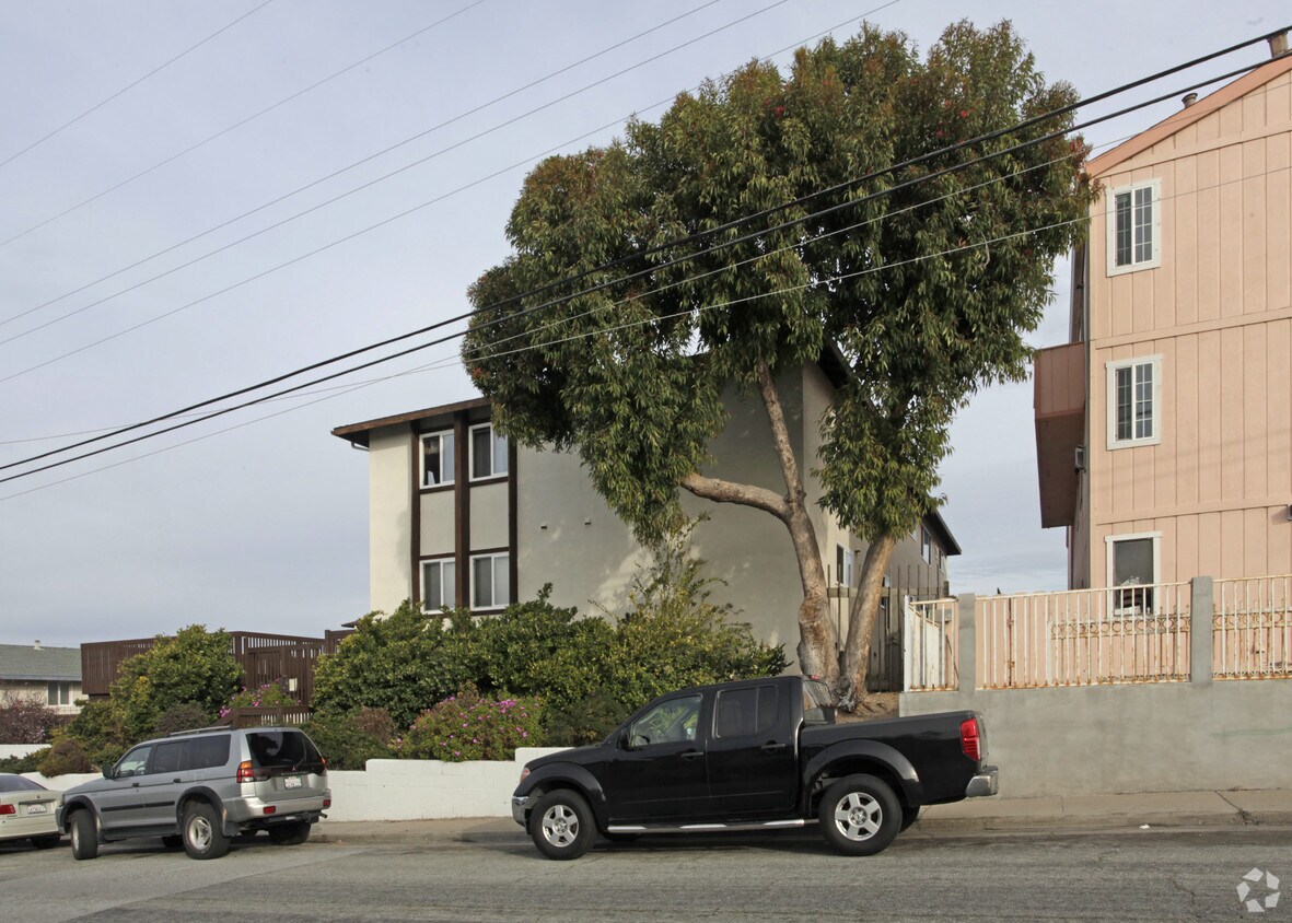 Building Photo - 985 Sonoma Ave