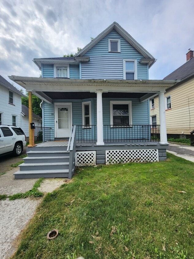 Primary Photo - Three bedroom Single Family Home!