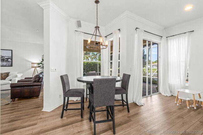 Foto del edificio - 4621 Windward Cove Ln