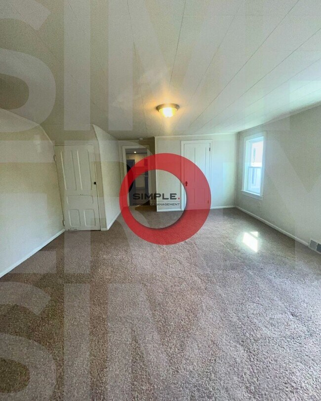 Foto del edificio - 392 N Charlotte St