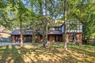 Building Photo - 4103 Oak Hollow Dr