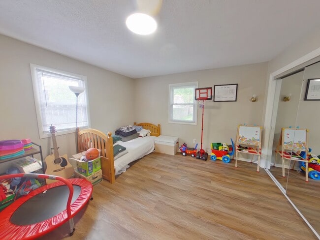 Building Photo - 267 N Minnesota St